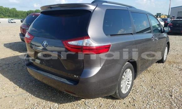 Acheter Occasion Voiture Toyota Sienna Noir à Lagos, État de Lagos Acheter Occasion Voiture Toyota Sienna Noir à Lagos, État de Lagos