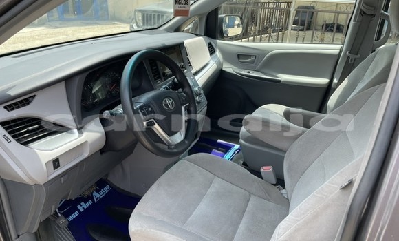 Acheter Occasion Voiture Toyota Sienna Noir à Lagos, État de Lagos Acheter Occasion Voiture Toyota Sienna Noir à Lagos, État de Lagos