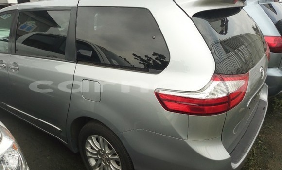 Acheter Occasion Voiture Toyota Sienna Gris à Lagos, État de Lagos Acheter Occasion Voiture Toyota Sienna Gris à Lagos, État de Lagos