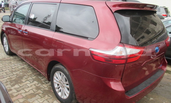 Acheter Occasion Voiture Toyota Sienna Rouge à Lagos, État de Lagos Acheter Occasion Voiture Toyota Sienna Rouge à Lagos, État de Lagos