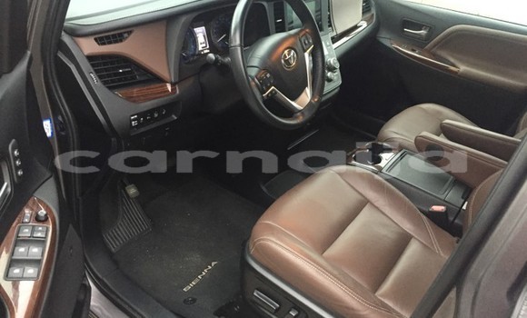 Acheter Occasion Voiture Toyota Sienna Noir à Lagos, État de Lagos Acheter Occasion Voiture Toyota Sienna Noir à Lagos, État de Lagos