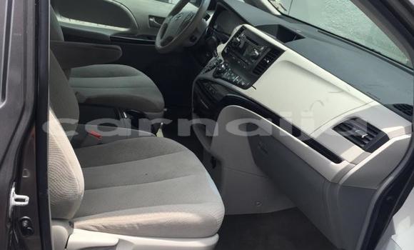 Acheter Occasion Voiture Toyota Sienna Noir à Lagos, État de Lagos Acheter Occasion Voiture Toyota Sienna Noir à Lagos, État de Lagos