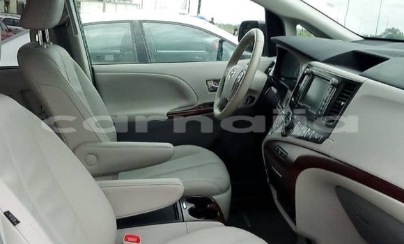 Acheter Occasion Voiture Toyota Sienna Gris à Lagos, État de Lagos Acheter Occasion Voiture Toyota Sienna Gris à Lagos, État de Lagos