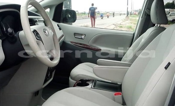 Acheter Occasion Voiture Toyota Sienna Gris à Lagos, État de Lagos Acheter Occasion Voiture Toyota Sienna Gris à Lagos, État de Lagos