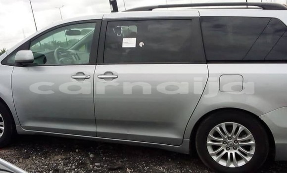 Acheter Occasion Voiture Toyota Sienna Gris à Lagos, État de Lagos Acheter Occasion Voiture Toyota Sienna Gris à Lagos, État de Lagos