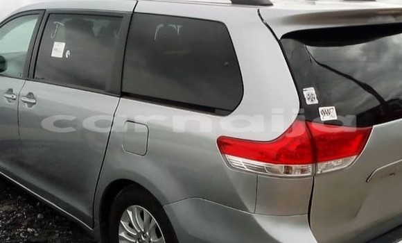 Acheter Occasion Voiture Toyota Sienna Gris à Lagos, État de Lagos Acheter Occasion Voiture Toyota Sienna Gris à Lagos, État de Lagos