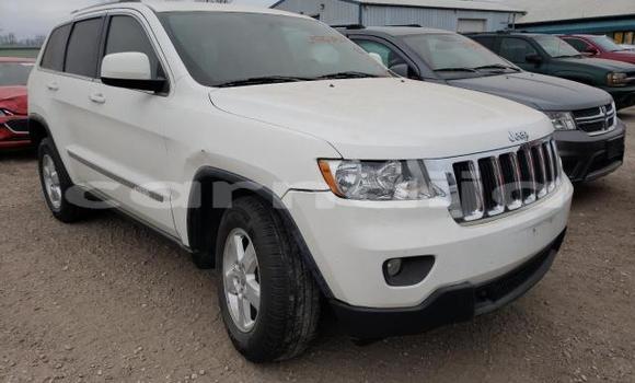 Buy New Jeep Grand Cherokee White Car in Badagry in Lagos State Buy New Jeep Grand Cherokee White Car in Badagry in Lagos State
