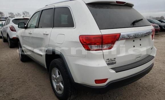 Buy New Jeep Grand Cherokee White Car in Badagry in Lagos State Buy New Jeep Grand Cherokee White Car in Badagry in Lagos State