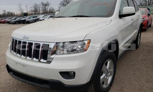 Buy New Jeep Grand Cherokee White Car in Badagry in Lagos State Buy New Jeep Grand Cherokee White Car in Badagry in Lagos State