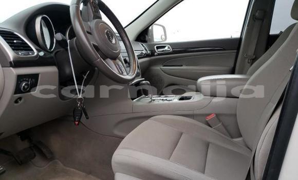 Buy New Jeep Grand Cherokee White Car in Badagry in Lagos State Buy New Jeep Grand Cherokee White Car in Badagry in Lagos State