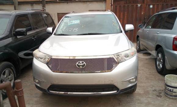 Buy Used Toyota Highlander Silver Car in Lagos in Lagos State Buy Used Toyota Highlander Silver Car in Lagos in Lagos State