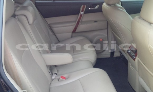 Acheter Occasion Voiture Toyota Highlander Noir à Lagos, État de Lagos Acheter Occasion Voiture Toyota Highlander Noir à Lagos, État de Lagos