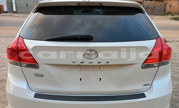 Buy Used Toyota Venza White Car in Lagos in Lagos State Buy Used Toyota Venza White Car in Lagos in Lagos State