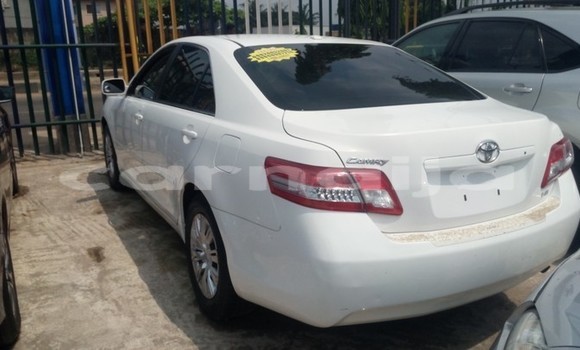 Buy Used Toyota Camry White Car in Abuja in Lagos State Buy Used Toyota Camry White Car in Abuja in Lagos State