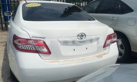 Buy Used Toyota Camry White Car in Abuja in Lagos State Buy Used Toyota Camry White Car in Abuja in Lagos State