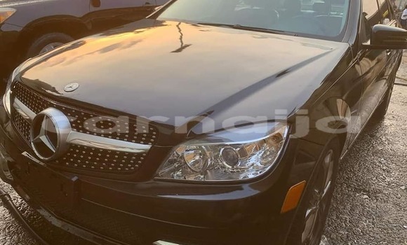 Acheter Occasion Voiture Mercedes-Benz C–Class Noir à Lagos, État de Lagos Acheter Occasion Voiture Mercedes-Benz C–Class Noir à Lagos, État de Lagos