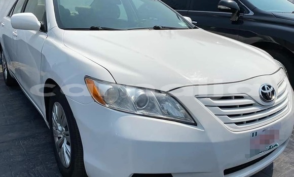 Acheter Occasion Voiture Toyota Camry Blanc à Lagos, État de Lagos Acheter Occasion Voiture Toyota Camry Blanc à Lagos, État de Lagos