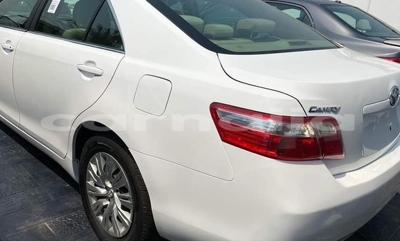 Acheter Occasion Voiture Toyota Camry Blanc à Lagos, État de Lagos Acheter Occasion Voiture Toyota Camry Blanc à Lagos, État de Lagos