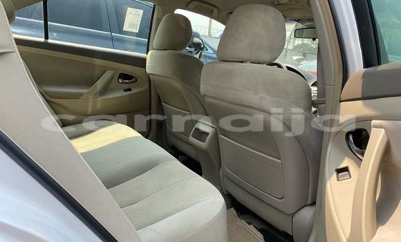 Acheter Occasion Voiture Toyota Camry Blanc à Lagos, État de Lagos Acheter Occasion Voiture Toyota Camry Blanc à Lagos, État de Lagos