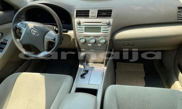 Acheter Occasion Voiture Toyota Camry Blanc à Lagos, État de Lagos Acheter Occasion Voiture Toyota Camry Blanc à Lagos, État de Lagos