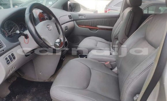 Acheter Occasion Voiture Toyota Sienna Gris à Lagos, État de Lagos Acheter Occasion Voiture Toyota Sienna Gris à Lagos, État de Lagos
