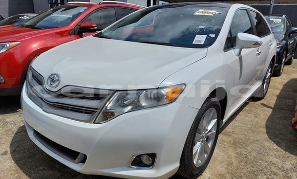 Buy Used Toyota Venza White Car in Abuja in Lagos State Buy Used Toyota Venza White Car in Abuja in Lagos State