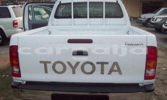 Acheter Occasion Voiture Toyota Hilux Blanc à Katsina, Katsina Acheter Occasion Voiture Toyota Hilux Blanc à Katsina, Katsina