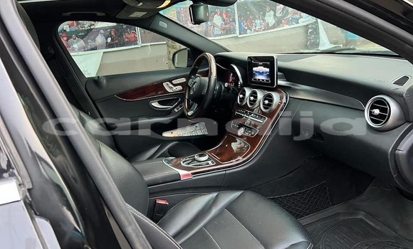 Acheter Occasion Voiture Mercedes-Benz C–Class Noir à Lagos, État de Lagos Acheter Occasion Voiture Mercedes-Benz C–Class Noir à Lagos, État de Lagos