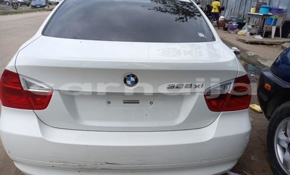 Acheter Occasion Voiture BMW 3–Series Blanc à Lagos, État de Lagos Acheter Occasion Voiture BMW 3–Series Blanc à Lagos, État de Lagos