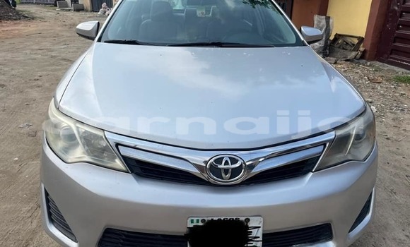 Acheter Occasion Voiture Toyota Camry Gris à Lagos, État de Lagos