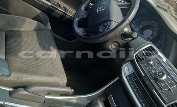 Acheter Occasion Voiture Honda Accord Blanc à Lagos, État de Lagos Acheter Occasion Voiture Honda Accord Blanc à Lagos, État de Lagos
