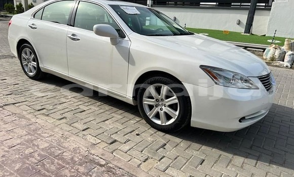 Acheter Occasion Voiture Lexus ES Blanc à Lagos, État de Lagos Acheter Occasion Voiture Lexus ES Blanc à Lagos, État de Lagos