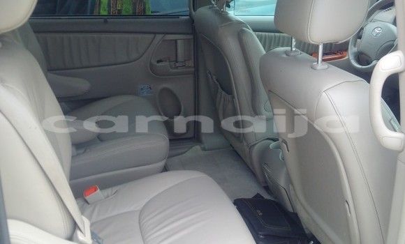 Acheter Occasion Voiture Toyota Sienna Gris à Abuja, État de Lagos Acheter Occasion Voiture Toyota Sienna Gris à Abuja, État de Lagos