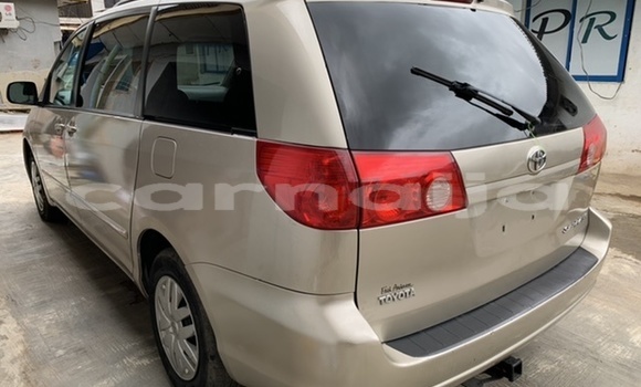 Acheter Occasion Voiture Toyota Sienna Gris à Abuja, État de Lagos Acheter Occasion Voiture Toyota Sienna Gris à Abuja, État de Lagos