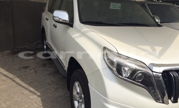 Acheter Occasion Voiture Toyota Prado Blanc à Abuja, État de Lagos Acheter Occasion Voiture Toyota Prado Blanc à Abuja, État de Lagos