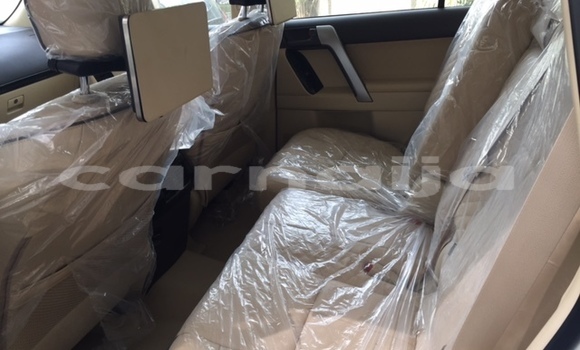 Acheter Occasion Voiture Toyota Prado Blanc à Abuja, État de Lagos Acheter Occasion Voiture Toyota Prado Blanc à Abuja, État de Lagos