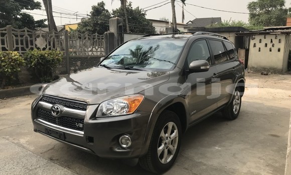 Acheter Occasion Voiture Toyota RAV4 Beige à Abuja, État de Lagos