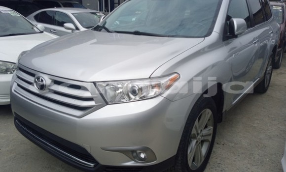 Buy Used Toyota Highlander Silver Car in Abuja in Lagos State