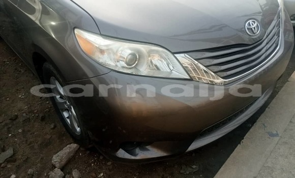 Buy Used Toyota Sienna Black Car in Abuja in Lagos State Buy Used Toyota Sienna Black Car in Abuja in Lagos State