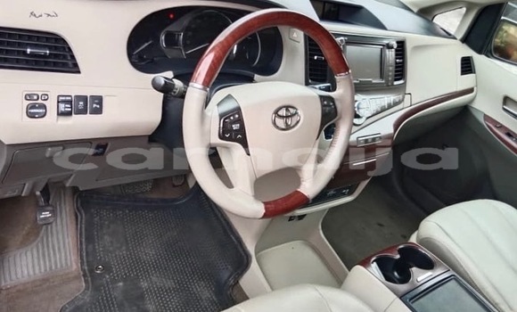 Acheter Occasion Voiture Toyota Sienna Blanc à Abuja, État de Lagos Acheter Occasion Voiture Toyota Sienna Blanc à Abuja, État de Lagos