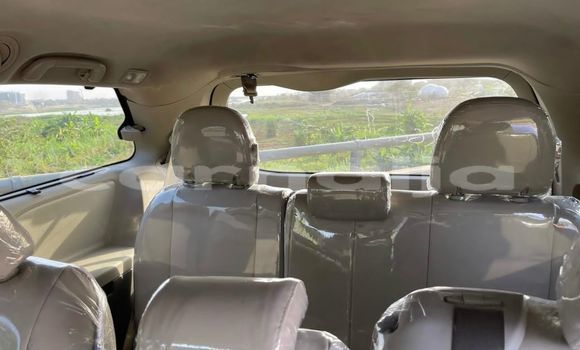 Acheter Occasion Voiture Toyota Sienna Blanc à Abuja, État de Lagos Acheter Occasion Voiture Toyota Sienna Blanc à Abuja, État de Lagos