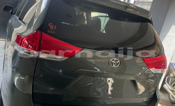 Acheter Occasion Voiture Toyota Sienna Noir à Abuja, État de Lagos Acheter Occasion Voiture Toyota Sienna Noir à Abuja, État de Lagos