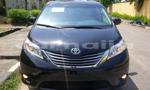 Acheter Occasion Voiture Toyota Sienna Noir à Abuja, État de Lagos