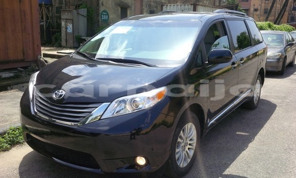 Acheter Occasion Voiture Toyota Sienna Noir à Abuja, État de Lagos Acheter Occasion Voiture Toyota Sienna Noir à Abuja, État de Lagos