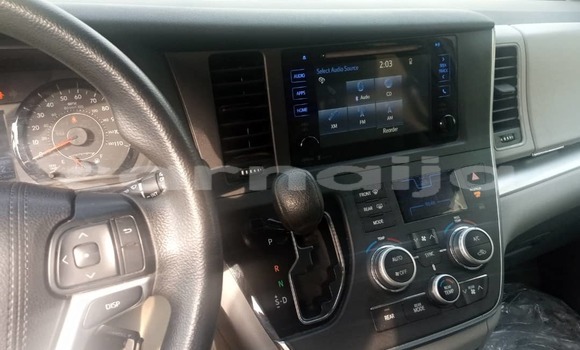 Acheter Occasion Voiture Toyota Sienna Noir à Abuja, État de Lagos Acheter Occasion Voiture Toyota Sienna Noir à Abuja, État de Lagos