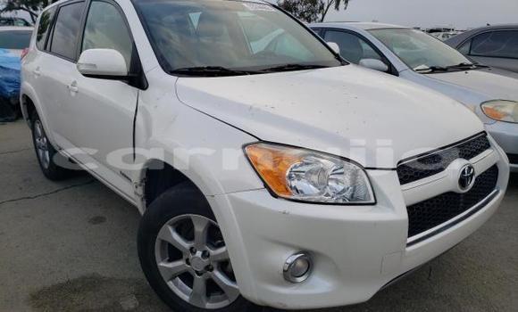 Acheter Occasion Voiture Toyota RAV4 Blanc à Lagos, État de Lagos Acheter Occasion Voiture Toyota RAV4 Blanc à Lagos, État de Lagos