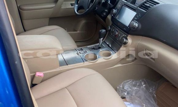Buy Used Toyota Highlander Blue Car in Abuja in Lagos State Buy Used Toyota Highlander Blue Car in Abuja in Lagos State
