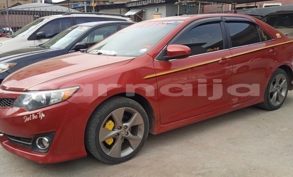 Acheter Occasion Voiture Toyota Camry Rouge à Abuja, État de Lagos