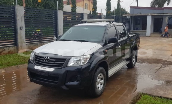 Acheter Occasion Voiture Toyota Hilux Noir à Abuja, État de Lagos Acheter Occasion Voiture Toyota Hilux Noir à Abuja, État de Lagos