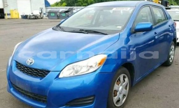 Acheter Import Voiture Toyota Matrix Bleu à Une chauve–souris, État d'Akwa Ibom Acheter Import Voiture Toyota Matrix Bleu à Une chauve–souris, État d'Akwa Ibom